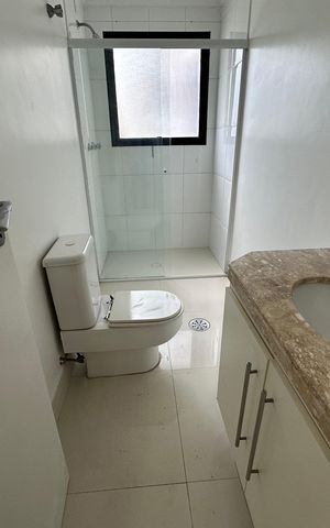 Apartamento à venda com 144m², 3 quartos e 2 vagas Apartamento à venda com 144m², 3 quartos e 2 vagasBanheiro