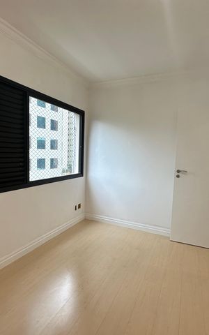 Apartamento à venda com 144m², 3 quartos e 2 vagas Apartamento à venda com 144m², 3 quartos e 2 vagasQuarto 2