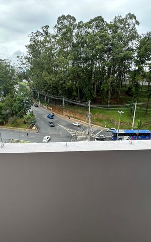 Apartamento à venda com 144m², 3 quartos e 2 vagas Apartamento à venda com 144m², 3 quartos e 2 vagasVaranda