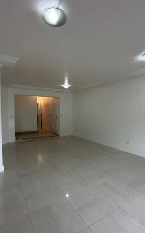 Apartamento à venda com 144m², 3 quartos e 2 vagas Apartamento à venda com 144m², 3 quartos e 2 vagasSala