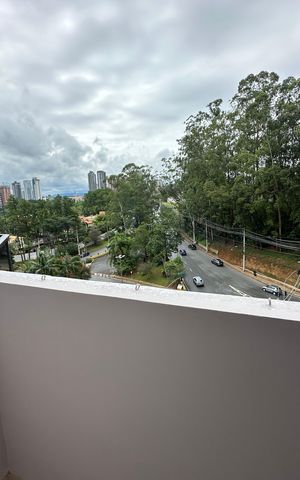 Apartamento à venda com 144m², 3 quartos e 2 vagas Apartamento à venda com 144m², 3 quartos e 2 vagasVaranda