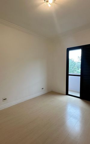 Apartamento à venda com 144m², 3 quartos e 2 vagas Apartamento à venda com 144m², 3 quartos e 2 vagasSuíte
