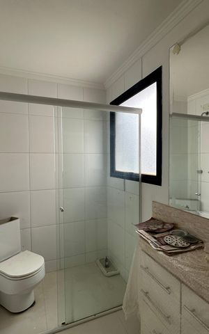 Apartamento à venda com 144m², 3 quartos e 2 vagas Apartamento à venda com 144m², 3 quartos e 2 vagasBanheiro da Suíte