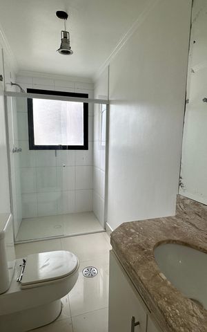 Apartamento à venda com 144m², 3 quartos e 2 vagas Apartamento à venda com 144m², 3 quartos e 2 vagasBanheiro