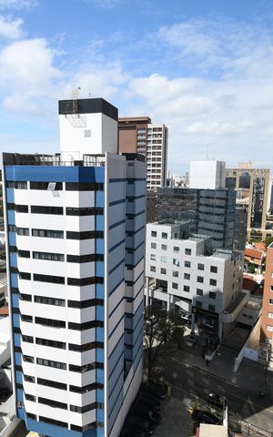 Apartamento à venda com 76m², 2 quartos e 2 vagasQuarto 1 - Vista