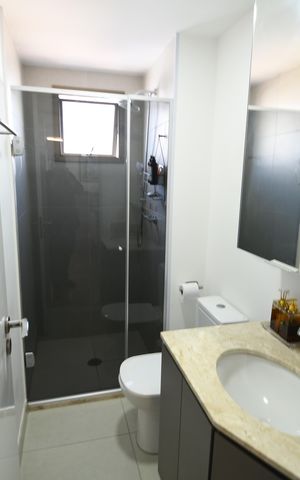 Apartamento à venda com 76m², 2 quartos e 2 vagasBanheiro Social