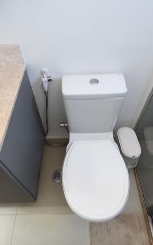 Apartamento à venda com 76m², 2 quartos e 2 vagasBanheiro Suíte