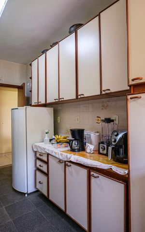 Apartamento à venda com 122m², 4 quartos e 2 vagas Apartamento à venda com 122m², 4 quartos e 2 vagasCozinha