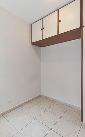 Apartamento à venda com 133m², 3 quartos e 3 vagas Apartamento à venda com 133m², 3 quartos e 3 vagasÁrea de Serviço - Quarto