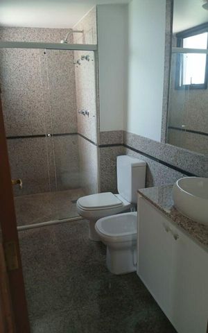 Apartamento à venda com 226m², 4 quartos e 4 vagas