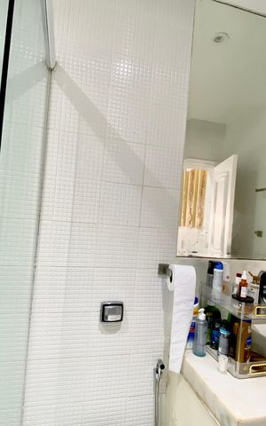 Apartamento à venda com 100m², 2 quartos e sem vaga Apartamento à venda com 100m², 2 quartos e sem vagaBanheiro social
