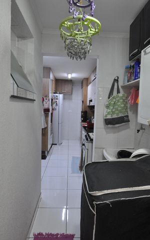 Casa de condomínio à venda com 52m², 2 quartos e 1 vagaÁrea de Serviço