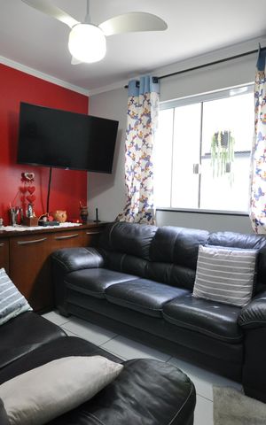Casa de condomínio à venda com 52m², 2 quartos e 1 vagaSala