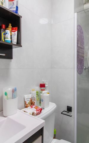 Apartamento à venda com 36m², 2 quartos e 1 vaga Apartamento à venda com 36m², 2 quartos e 1 vagaBanheiro