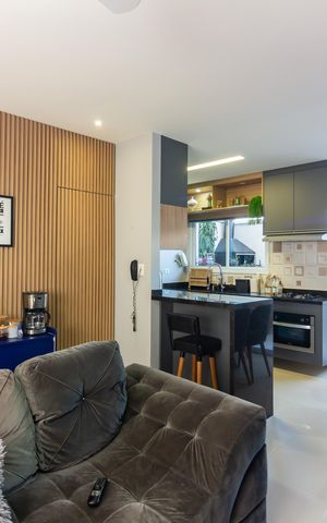 Casa à venda com 85m², 3 quartos e 3 vagas Casa à venda com 85m², 3 quartos e 3 vagasSala