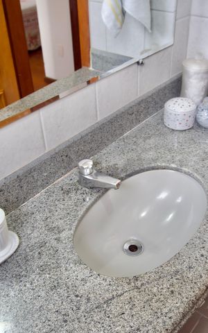 Apartamento à venda com 110m², 3 quartos e 2 vagas Apartamento à venda com 110m², 3 quartos e 2 vagasBanheiro - Detalhe Pia