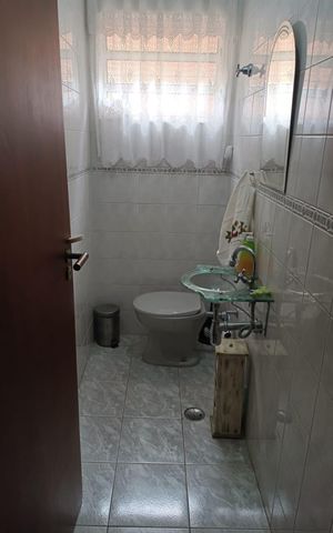 Casa à venda com 167m², 4 quartos e 2 vagas