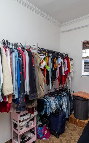 Casa à venda com 55m², 2 quartos e sem vaga Casa à venda com 55m², 2 quartos e sem vagaQuarto 2