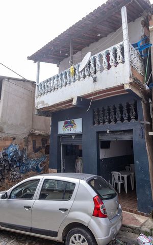 Casa à venda com 55m², 2 quartos e sem vaga Casa à venda com 55m², 2 quartos e sem vagaFachada