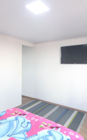 Casa à venda com 300m², 3 quartos e 2 vagasSuíte