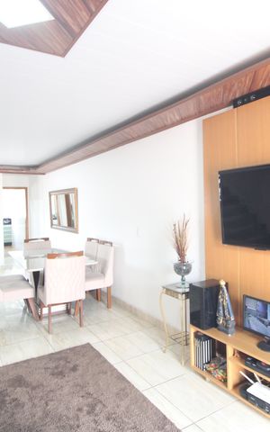 Casa à venda com 300m², 3 quartos e 2 vagasSala