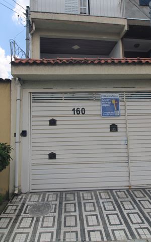 Casa à venda com 300m², 3 quartos e 2 vagasFachada