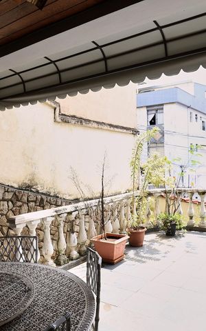 Casa à venda com 400m², 7 quartos e 4 vagas Casa à venda com 400m², 7 quartos e 4 vagasVaranda da Sala