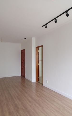Apartamento para alugar com 110m², 3 quartos e 1 vagaSala