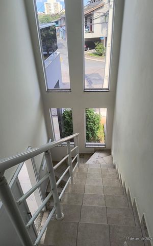 Casa de condomínio à venda com 180m², 4 quartos e 2 vagas