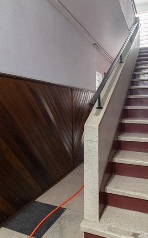 Apartamento à venda com 80m², 3 quartos e sem vagaEscadas