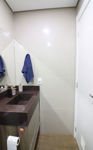Apartamento à venda com 74m², 2 quartos e 2 vagasQuarto 2 - Suíte Banheiro 