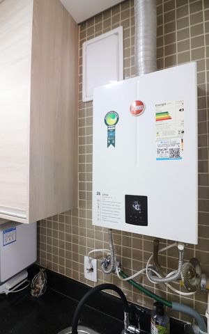 Apartamento à venda com 74m², 2 quartos e 2 vagasCozinha e Área de Serviço