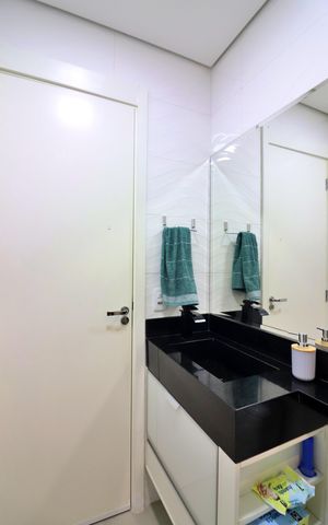 Apartamento à venda com 74m², 2 quartos e 2 vagasBanheiro Social