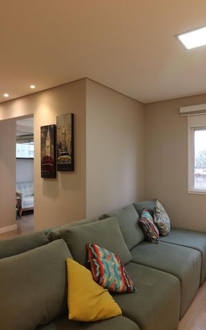 Apartamento à venda com 74m², 2 quartos e 2 vagasSala 