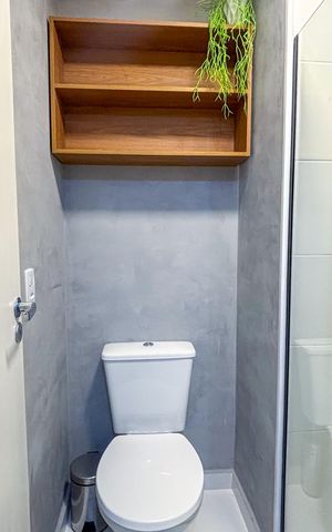 Studio à venda com 27m², 1 quarto e sem vaga Studio à venda com 27m², 1 quarto e sem vagaBanheiro Social