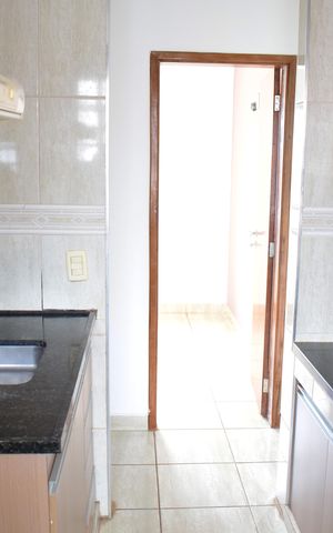 Apartamento para alugar com 45m², 2 quartos e 1 vagaCozinha - Armários