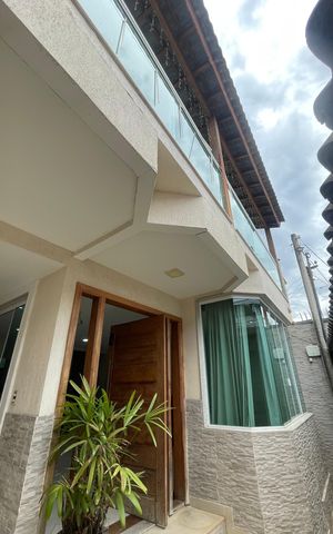 Casa à venda com 220m², 3 quartos e 2 vagasFachada