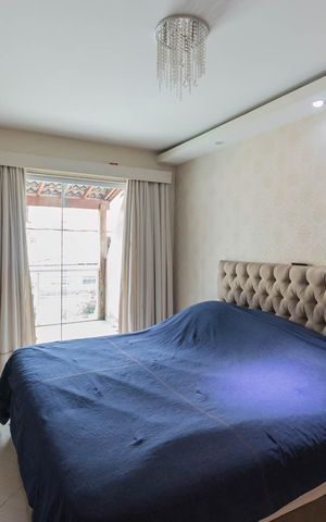 Casa à venda com 220m², 3 quartos e 2 vagasSuíte 2