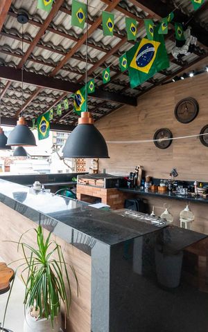 Casa à venda com 220m², 3 quartos e 2 vagasCobertura