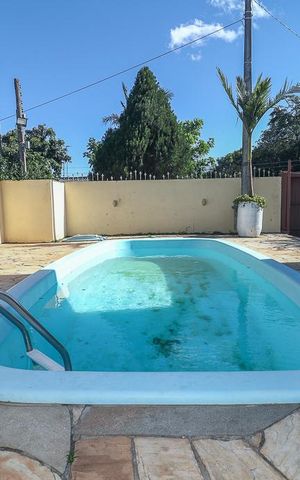 Casa à venda com 300m², 3 quartos e 2 vagasPiscina