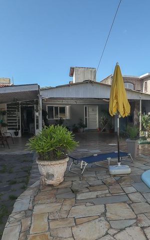 Casa à venda com 300m², 3 quartos e 2 vagasPiscina