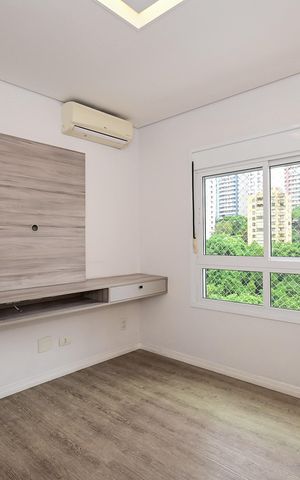 Apartamento à venda com 141m², 3 quartos e 3 vagasSuíte 2