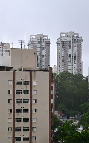 Apartamento à venda com 141m², 3 quartos e 3 vagasVista da Suíte 3