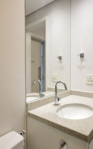 Apartamento à venda com 141m², 3 quartos e 3 vagasBanheiro Suíte 1