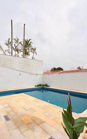 Casa para alugar com 420m², 5 quartos e 4 vagasQuintal