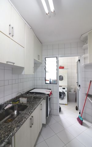 Apartamento à venda com 96m², 3 quartos e 2 vagasCozinha 