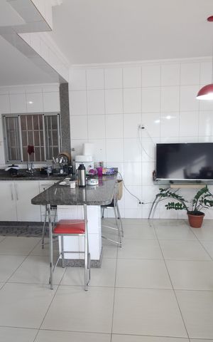 Casa à venda com 350m², 5 quartos e 2 vagasCozinha