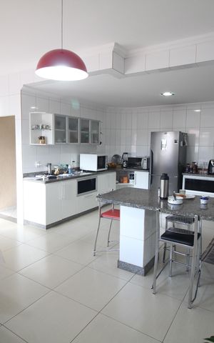 Casa à venda com 350m², 5 quartos e 2 vagasCozinha