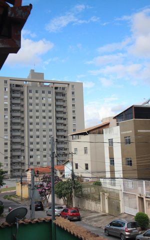 Casa à venda com 350m², 5 quartos e 2 vagasVista