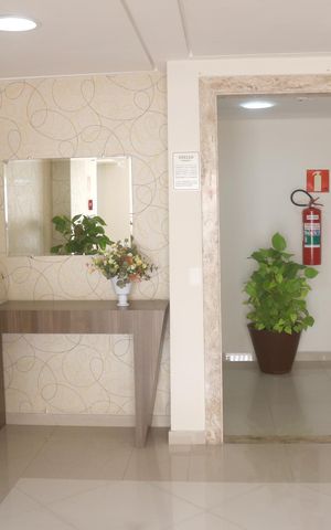 Apartamento à venda com 110m², 2 quartos e 2 vagasHall social